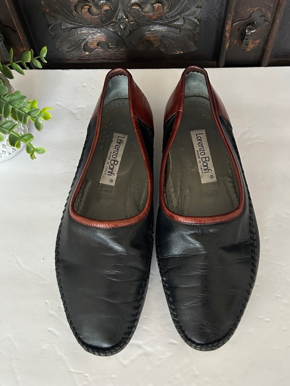 Lorenzo Banfi Black Leather Slip-On Loafers with Brown Trim